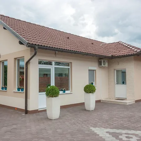 Bed & Breakfast Maja