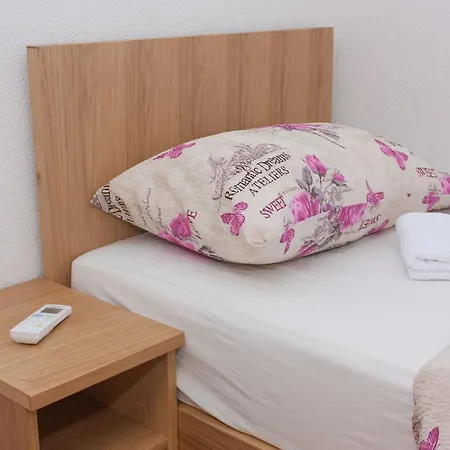 Maja Bed and Breakfast 3*