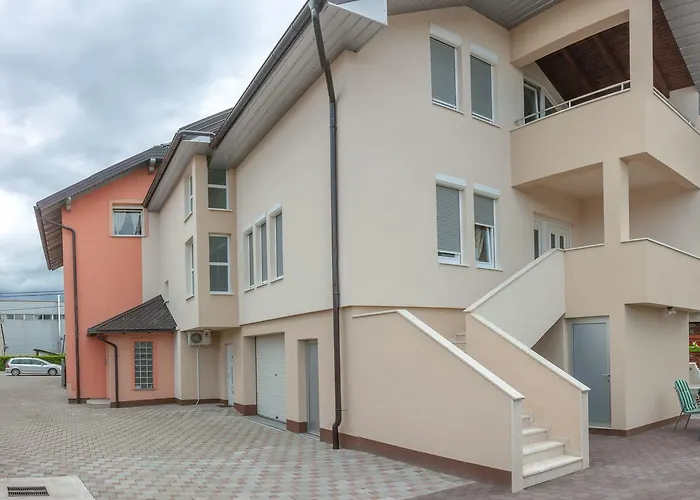 Maja Alojamento de Acomodação e Pequeno-almoço 3*