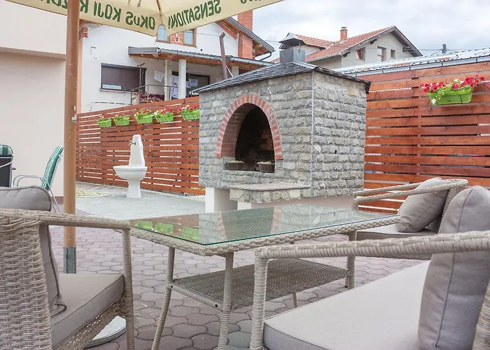 Alojamento de Acomodação e Pequeno-almoço Maja 3*